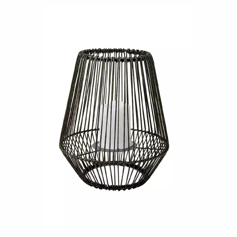 Musta lyhty kynttilänjalka