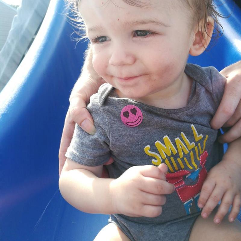 Luonnolliset hyttyskarkotin tarrat