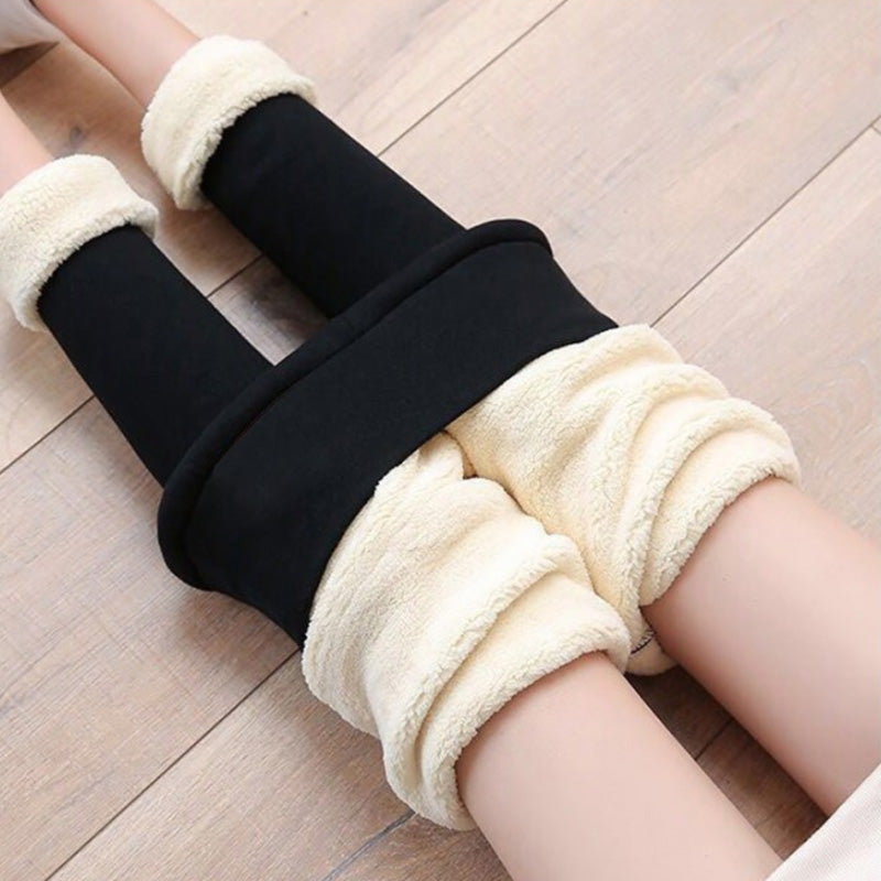 Lampaannahkaiset talvileggingsit