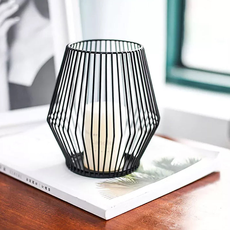 Musta lyhty kynttilänjalka