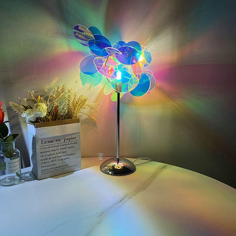 Muokattava pöytävalaisin