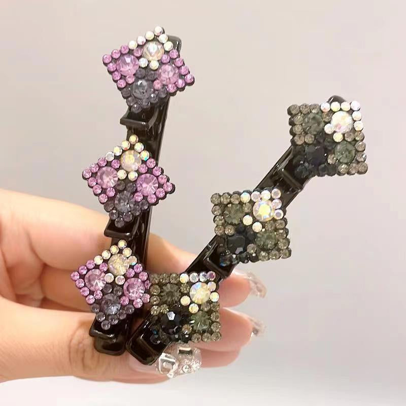 Värikkäät hiuspinnit strasseilla