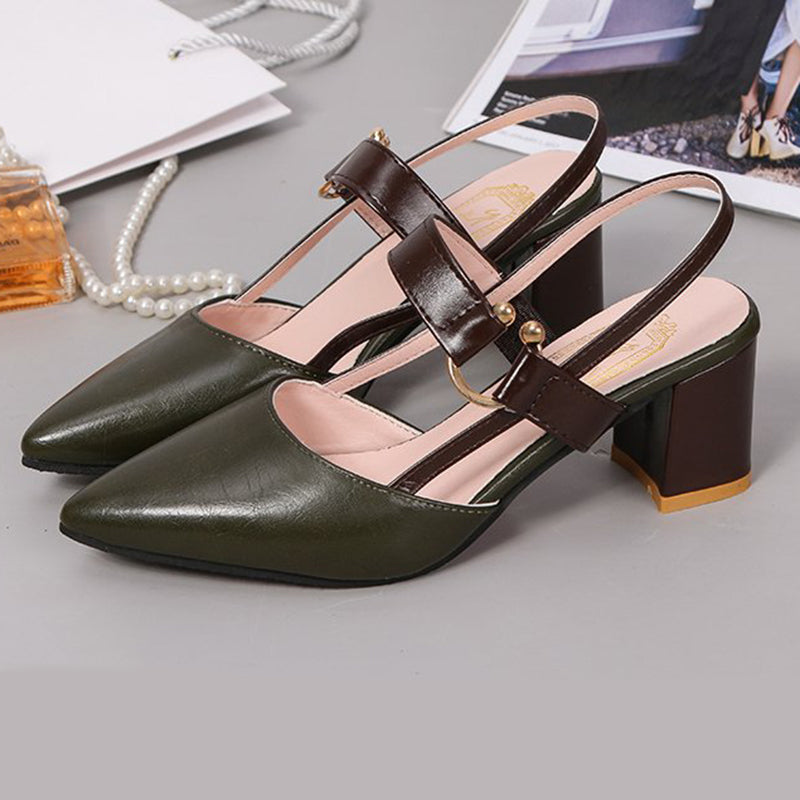 Tyylikkäät teräväkärkiset korkokengät