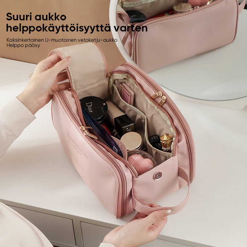 Tilava matkakosmetiikkalaukku