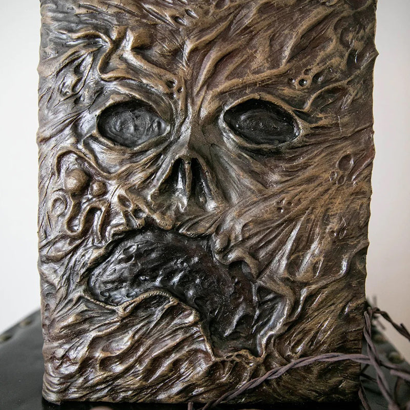 Necronomicon -koriste
