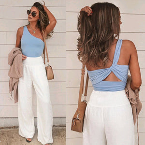 Väljät leveälahkeiset housut