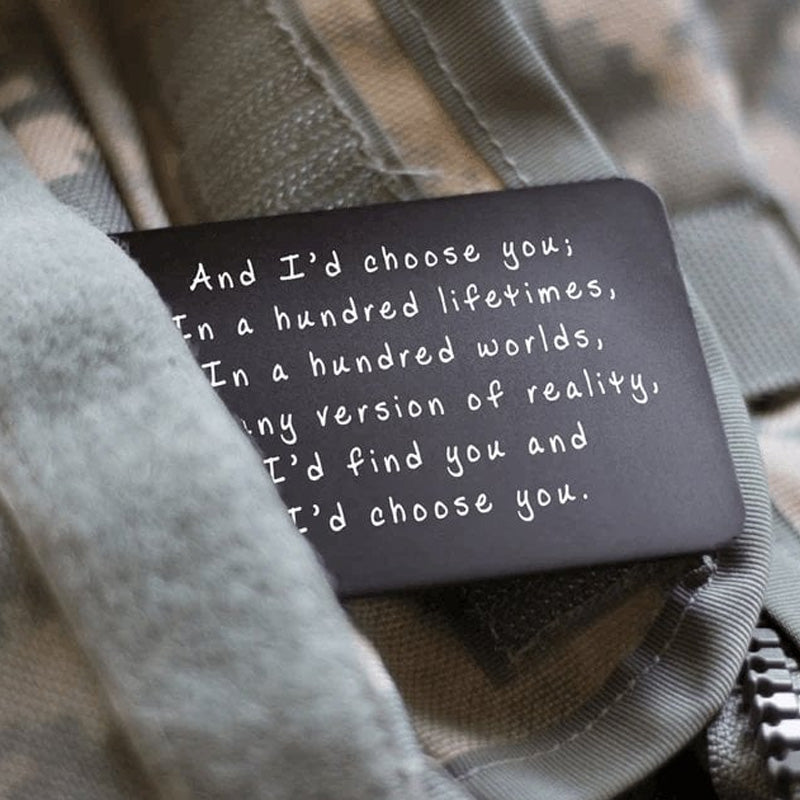 "And I'd choose you" Laserilla kaiverrettu metallinen lompakkokortti