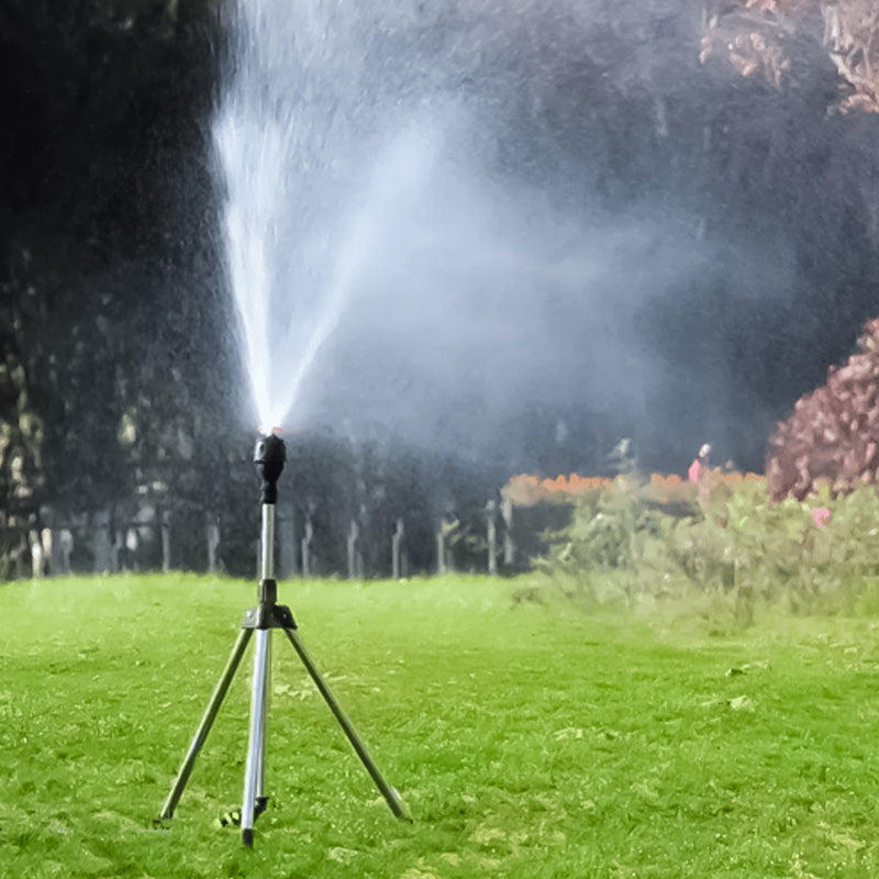 Pyörivä kolmijalkainen sprinkleri