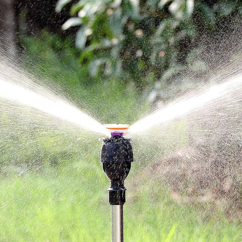 Pyörivä kolmijalkainen sprinkleri