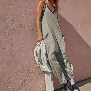Yksivärinen rento jumpsuit taskuilla