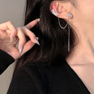 Tasselinappikorvakorut