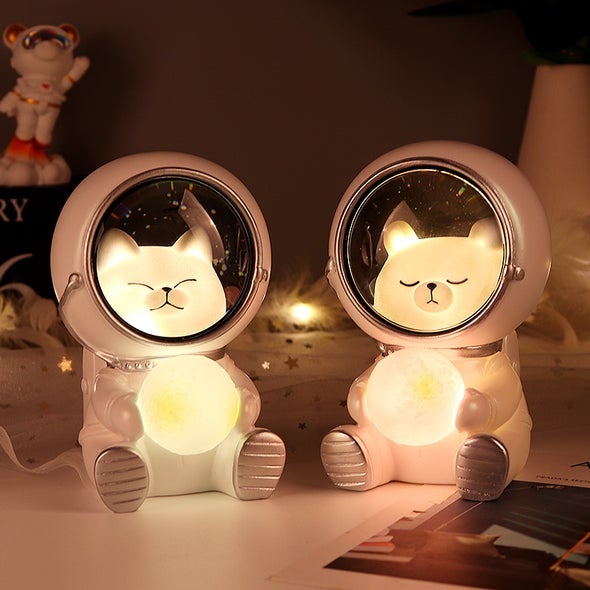 Astronautti- LED-yövalo, 3 eläinhahmoa