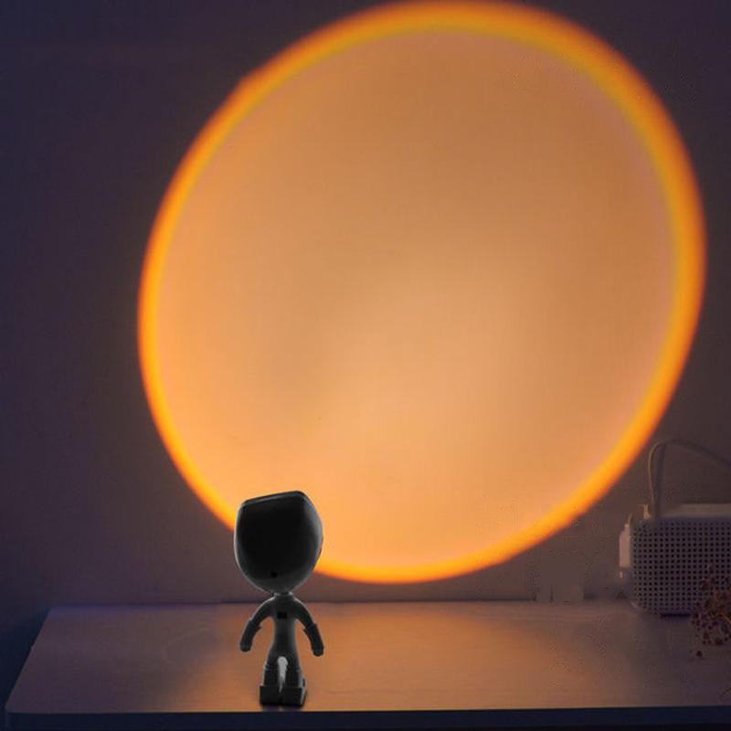 Auringonlasku projektiovalaisin