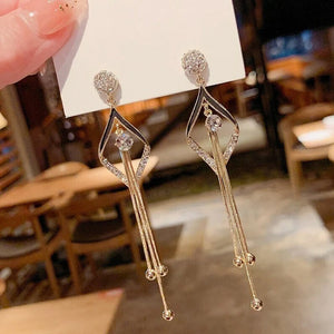 Geometriset Tupsukorvakorut