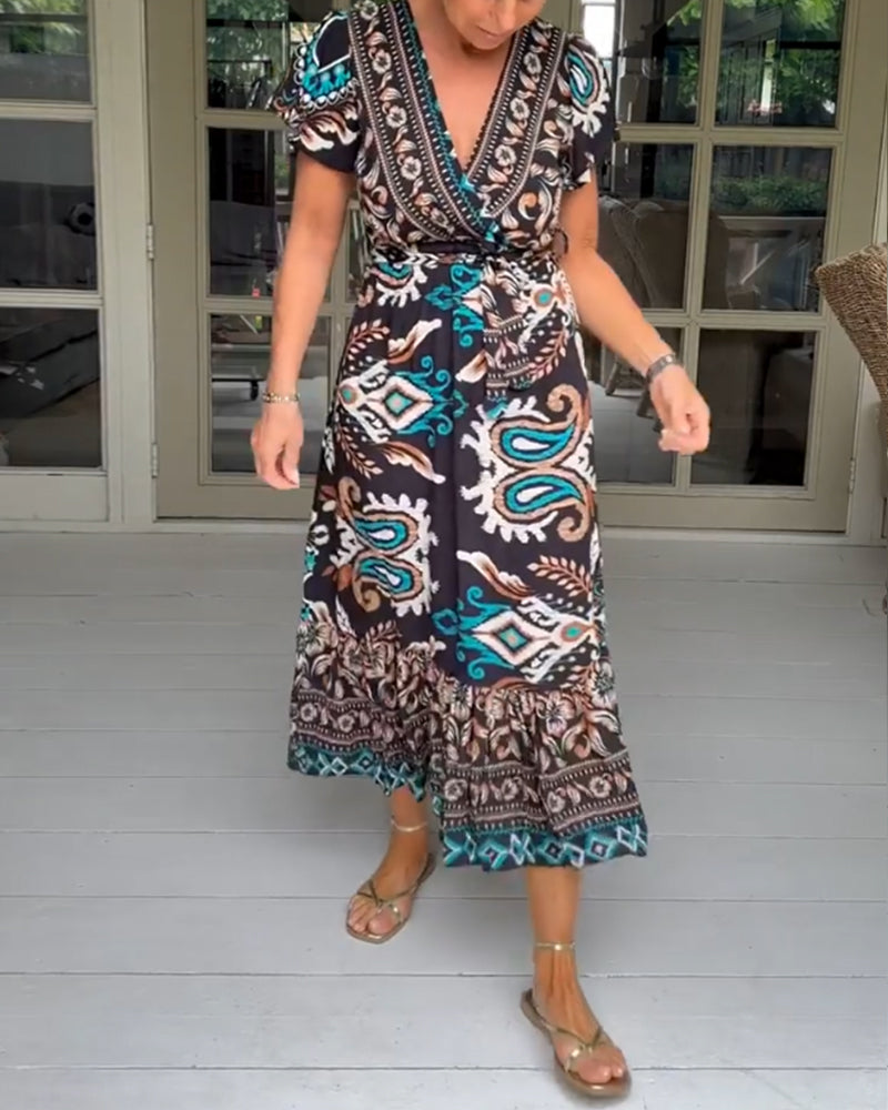Kleid mit V-Ausschnitt und Paisley-Print