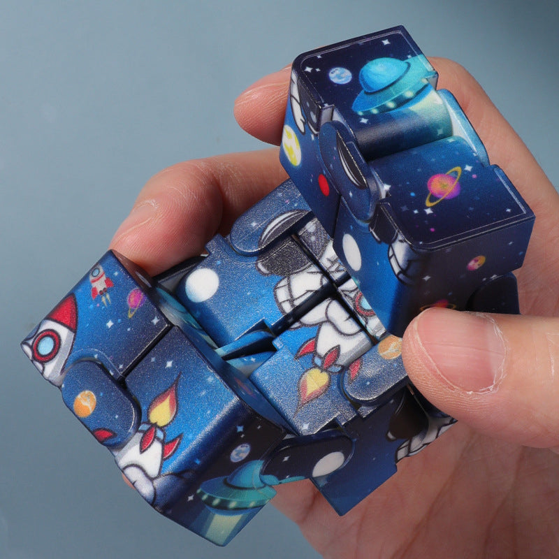 Erikoinen 3D Taikakuutio