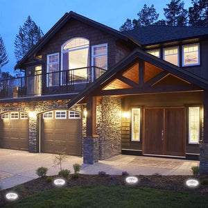 LED- aurinkoenergialla toimivat polkuvalot