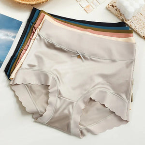 Naisten satiiniset alushousut